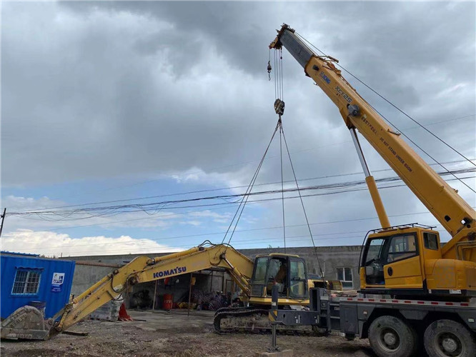 磐安县25吨吊车的工作半径是多少？